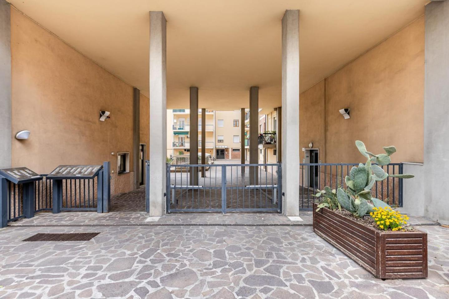 Casa Peppino Verona Apartman Kültér fotó